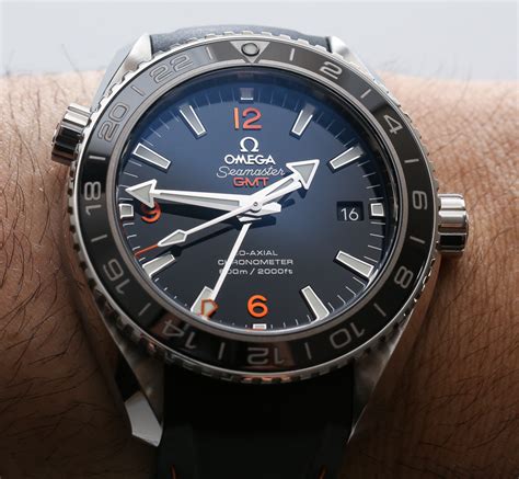 omega seamaster gmt review